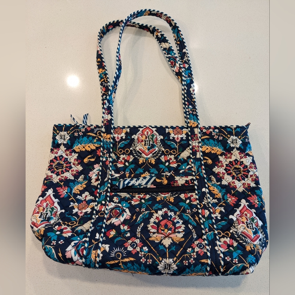 Vera Bradley X Harry Potter Home to Hogwarts Small Vera Tote